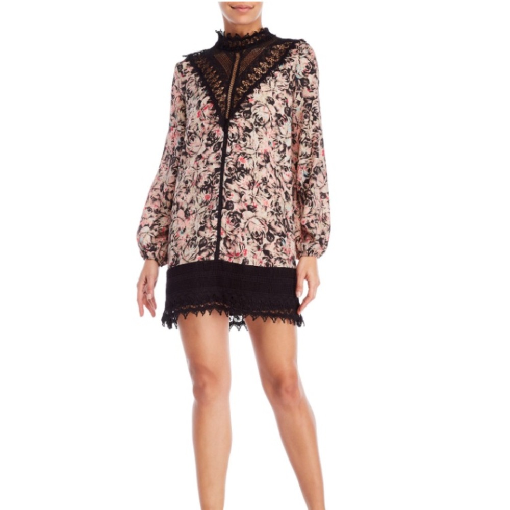 ‼️SOLD 🙀🙀BCBGeneration Lace Neck Dress